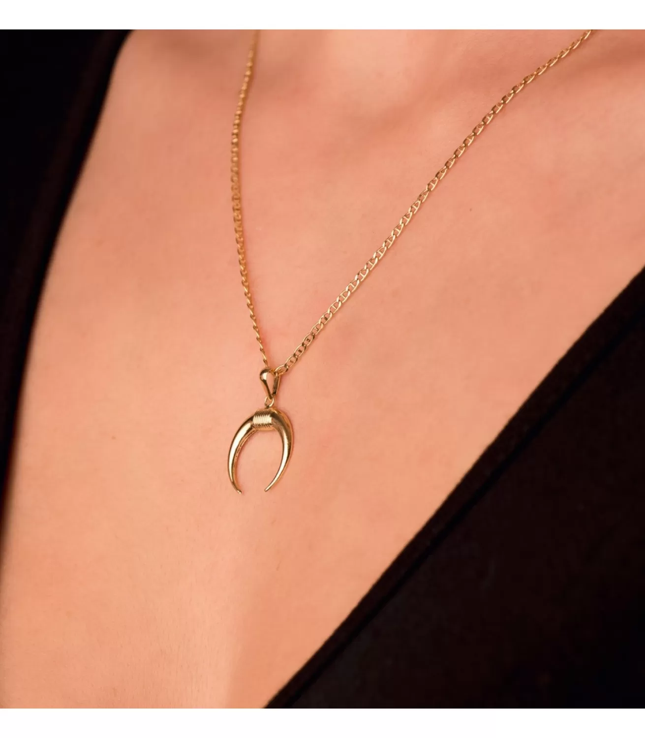 Colgante Cuerno Amulette Oro Amarillo 18 K 16 Mm<Alda Joyeros Discount